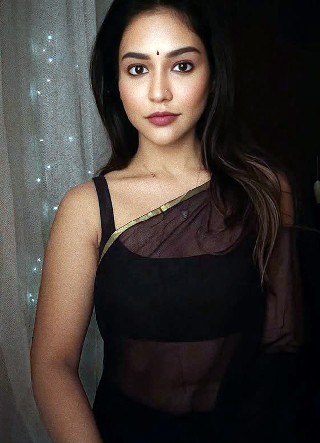 Priyanka_20jawalkar4.jpg 5