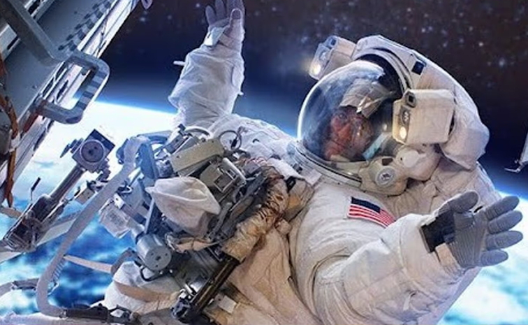 Sunitha_Spacewalk.jpg