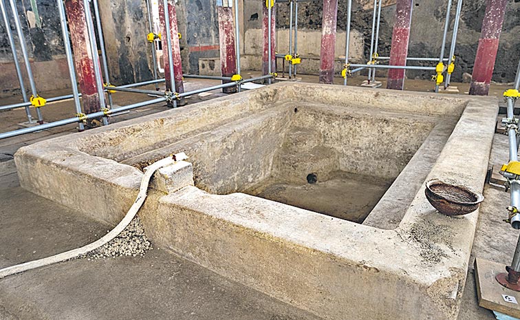 2000-Year-Old-Bathhouse-In-.jpg