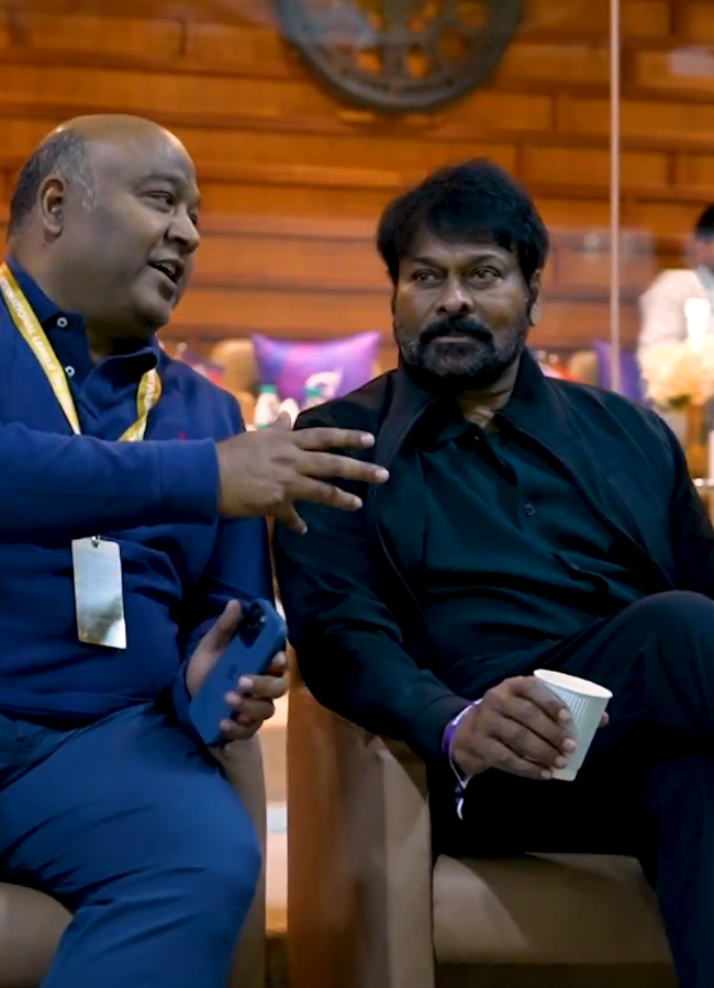 Chiru_20at_20dubai8.jpg 9