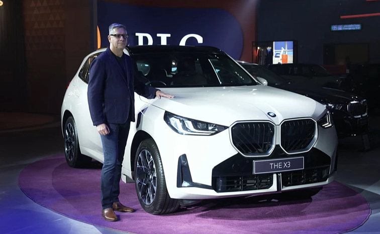 benz-car-in-auto-expo-2025.jpg