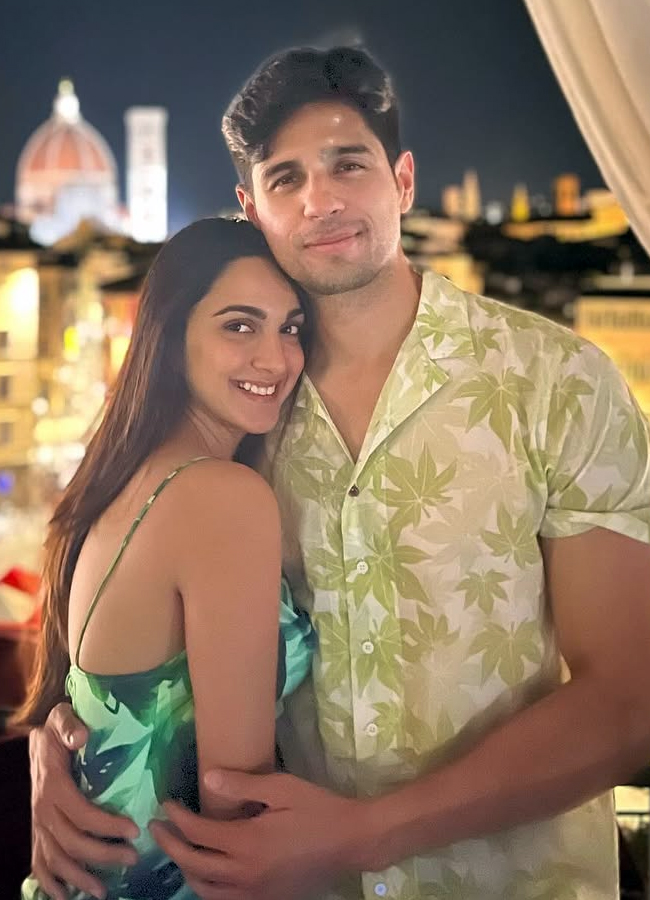 Kiara_20Advani_20vacation_20with_20Siddarth5.jpg 6