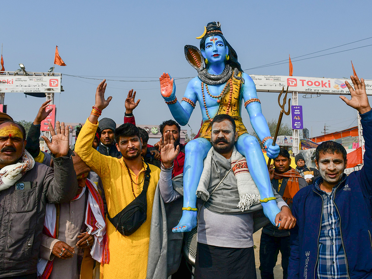 mahakumbh_202025_20prayagraj_20photos__20_285_29.jpg 5