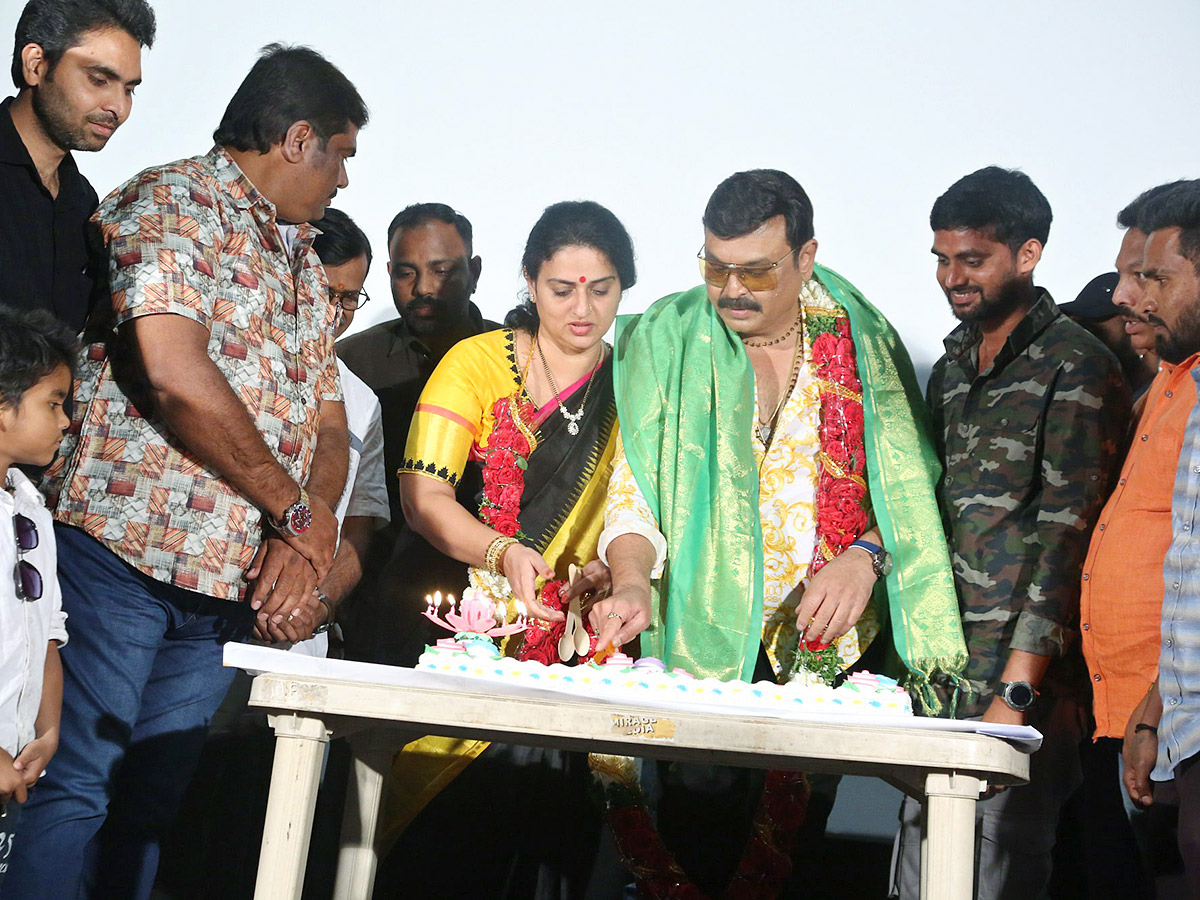 Actor_20Naresh_20Birthday_20Celebrations_20Photos_13.jpg 12