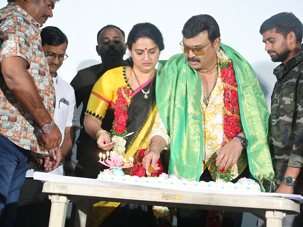 Actor_20Naresh_20Birthday_20Celebrations_20Photos_30.jpg 27