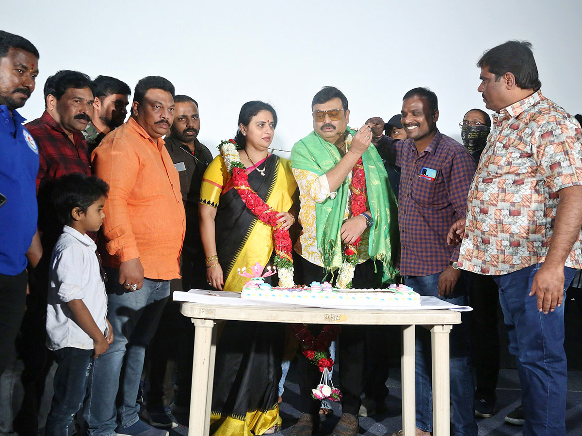 Actor_20Naresh_20Birthday_20Celebrations_20Photos_34.jpg 30
