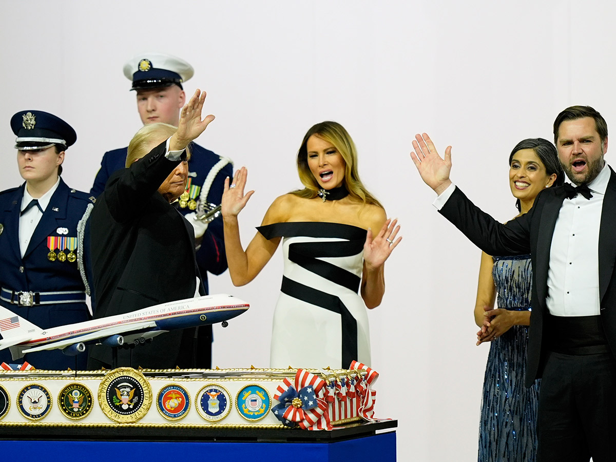 President_20Donald_20Trump_20and_20first_20lady_20Melania_20Trump_20Photos__20_2833_29.jpg 33