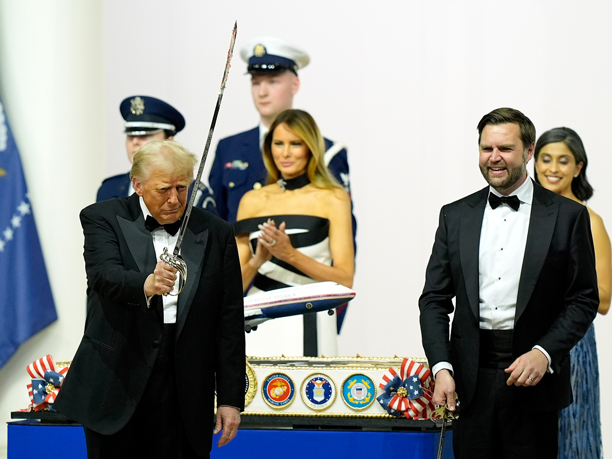 President_20Donald_20Trump_20and_20first_20lady_20Melania_20Trump_20Photos__20_286_29.jpg 6