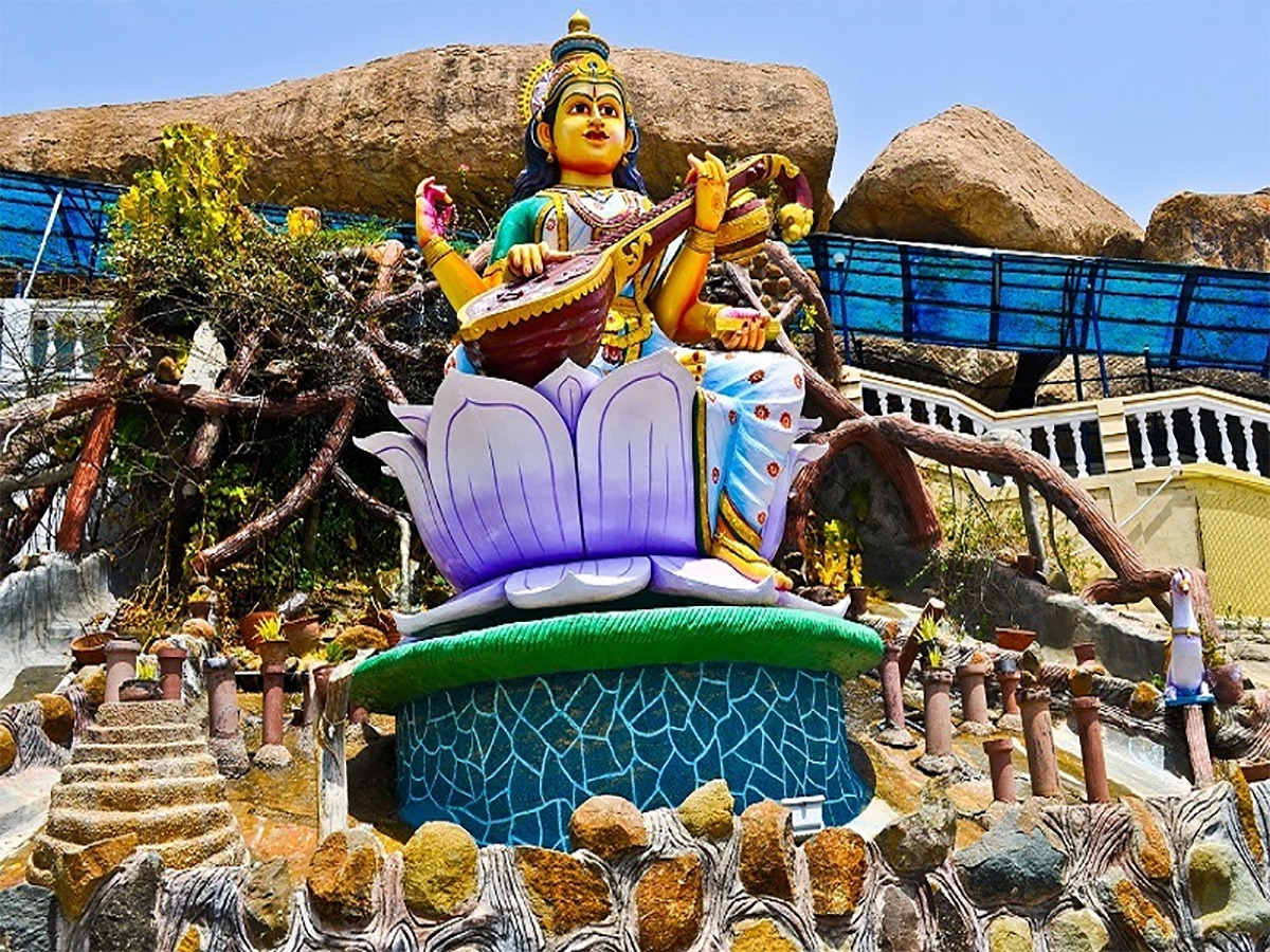 Sri_20Vidya_20Saraswathi_20Shani_20Temples_20Wargal_20Photos__20_2812_29.jpg 12