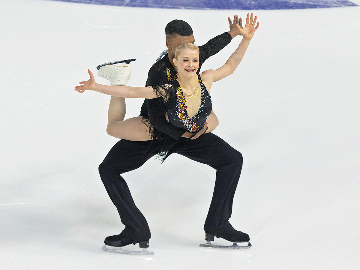 US_20Figure_20Skating_20Championships_20photos_20goes_20viral__20_2812_29.jpg 12