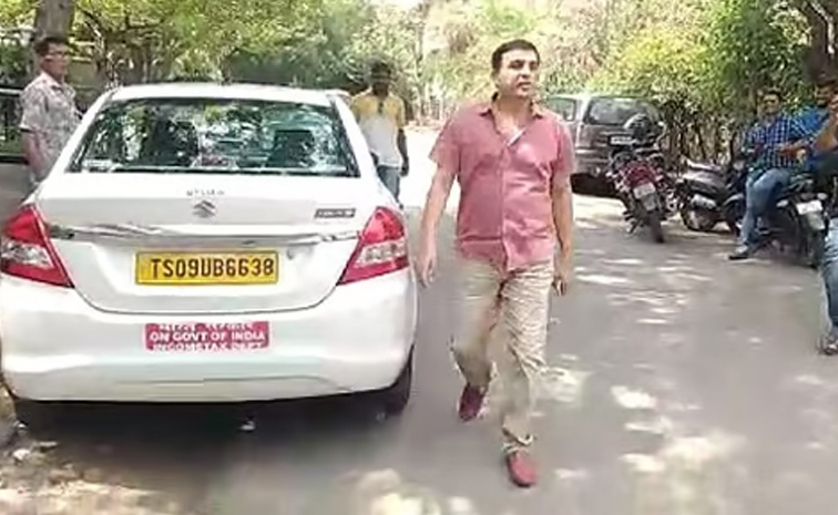 dil-raju.jpg