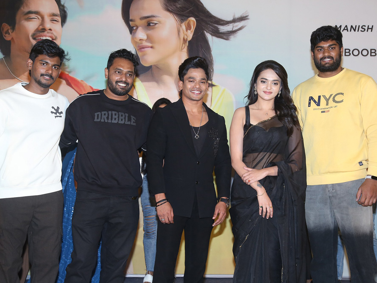Mehaboob_20Dil_20Se_20And_20Sri_20Satya_20Nuvve_20Kavali_20Song_20Launch__20_286_29.jpg 6
