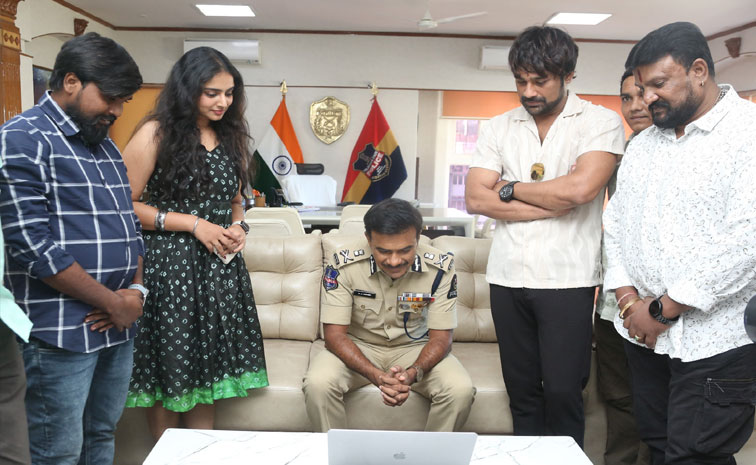 cv-anand.jpg