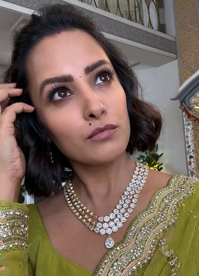 Anitha4.jpg 5