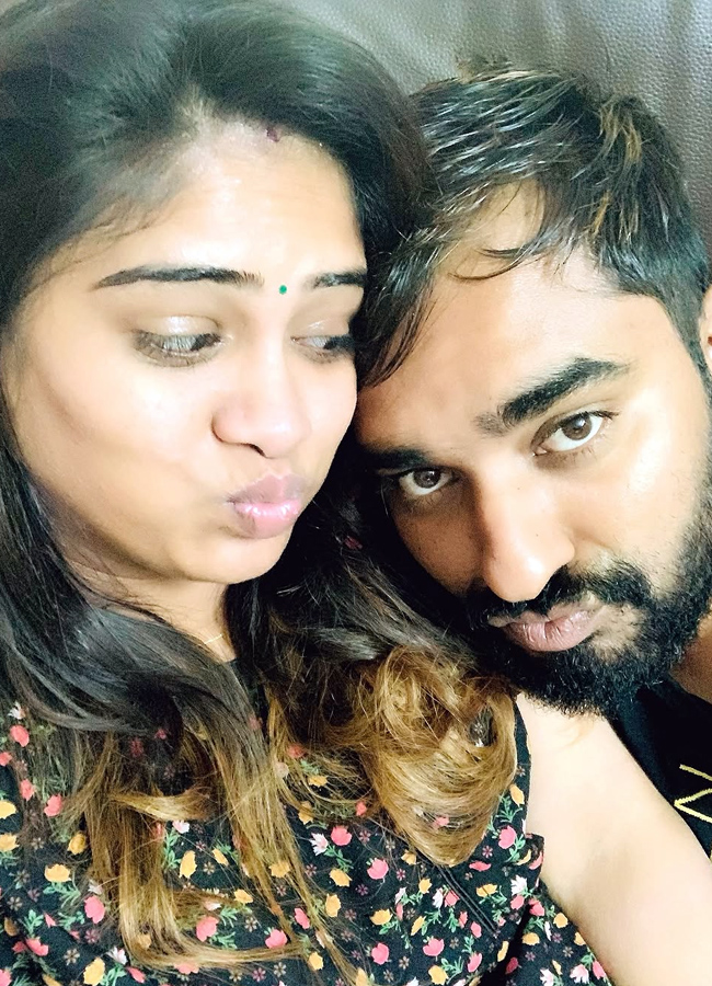 Anjali_20mogalirekulu3.jpg 4