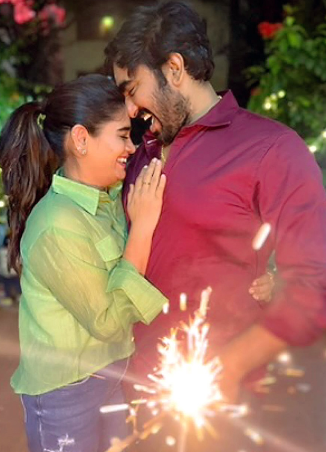 Anjali_20mogalirekulu6.jpg 7