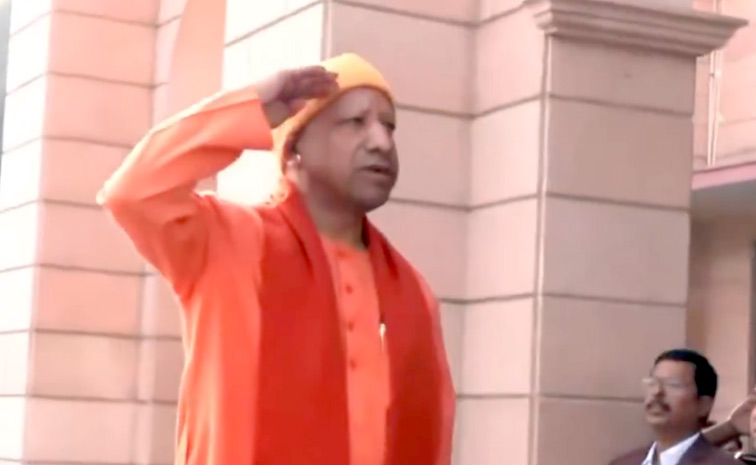 Yogi-Adityanath-1.jpg
