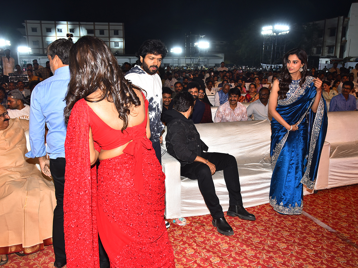 Sankranthiki_20Vasthunnam_20Movie_20Success_20Meet_20at_20Bhimavaram__20_2813_29.jpg 13