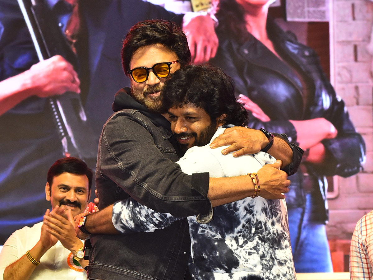 Sankranthiki_20Vasthunnam_20Movie_20Success_20Meet_20at_20Bhimavaram__20_2825_29.jpg 25