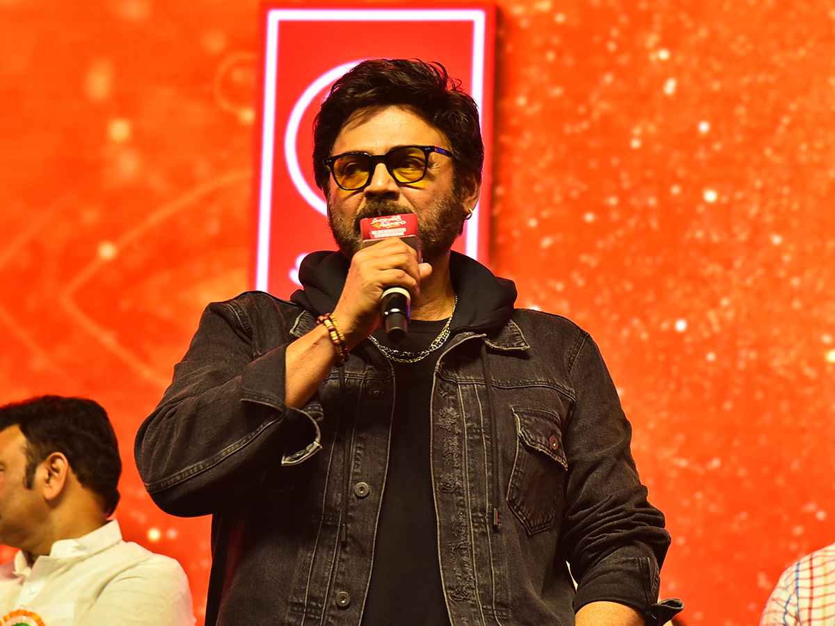 Sankranthiki_20Vasthunnam_20Movie_20Success_20Meet_20at_20Bhimavaram__20_2829_29.jpg 29