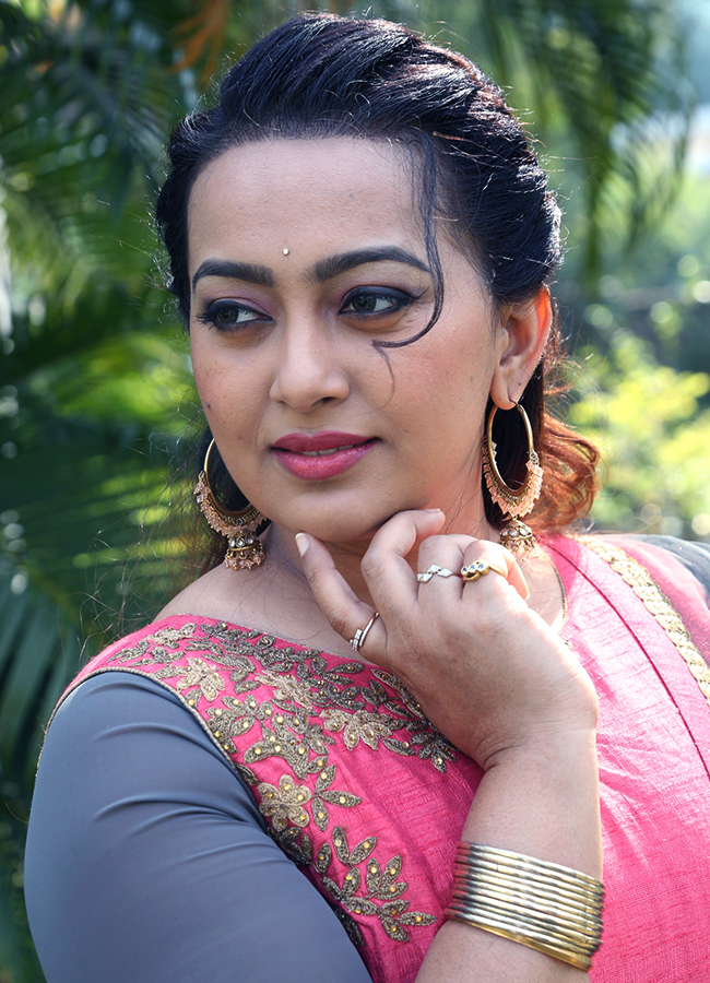 Actress_20Ester_20Noronha_20Latest_20photos__20_2818_29.jpg 18