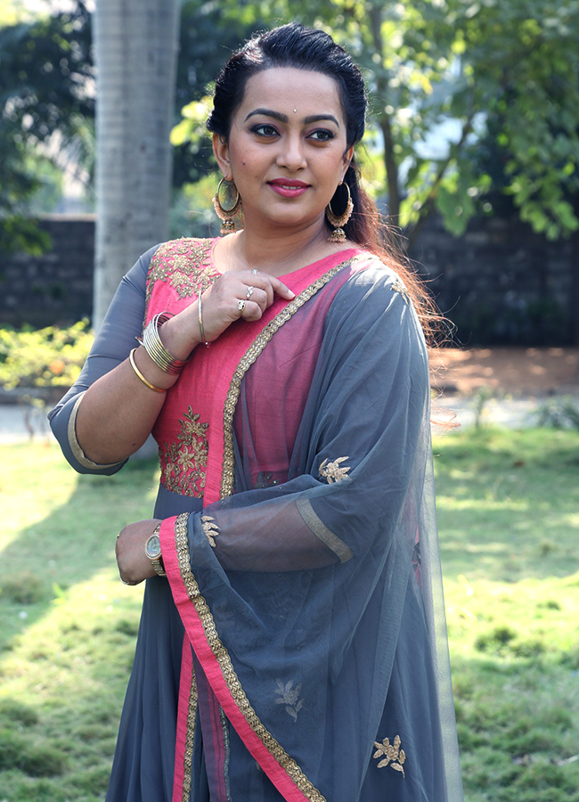 Actress_20Ester_20Noronha_20Latest_20photos__20_2828_29.jpg 28