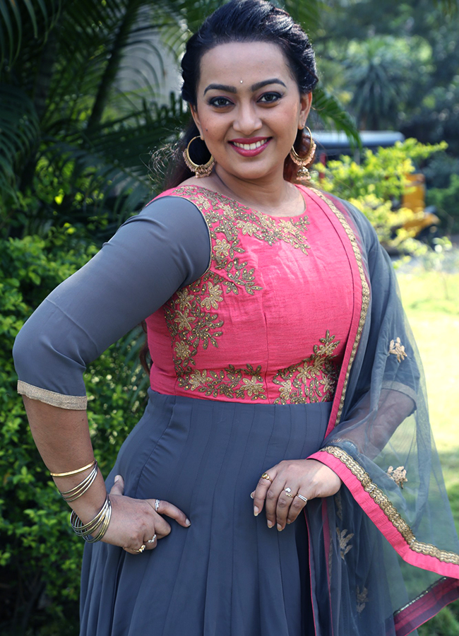 Actress_20Ester_20Noronha_20Latest_20photos__20_288_29.jpg 8
