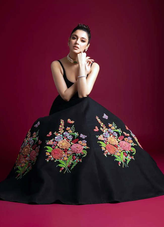 Sabyasachi_2025th_20celebrations1.jpg 2