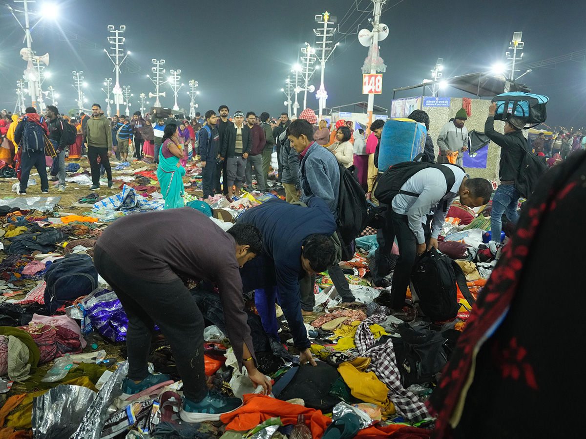 Maha_20Kumbh_20stampede_20Live_20updates_20Photos__20_2810_29.jpg 10