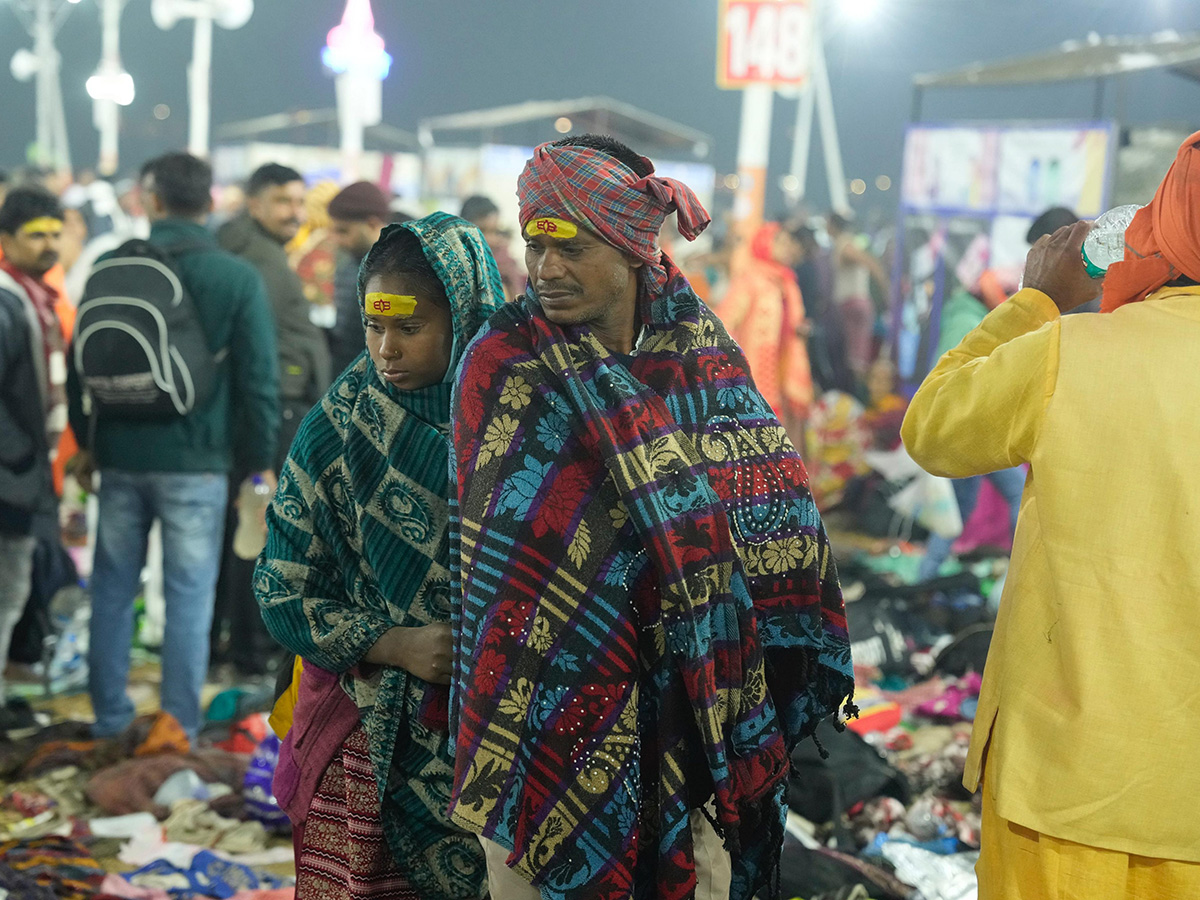 Maha_20Kumbh_20stampede_20Live_20updates_20Photos__20_2821_29.jpg 21