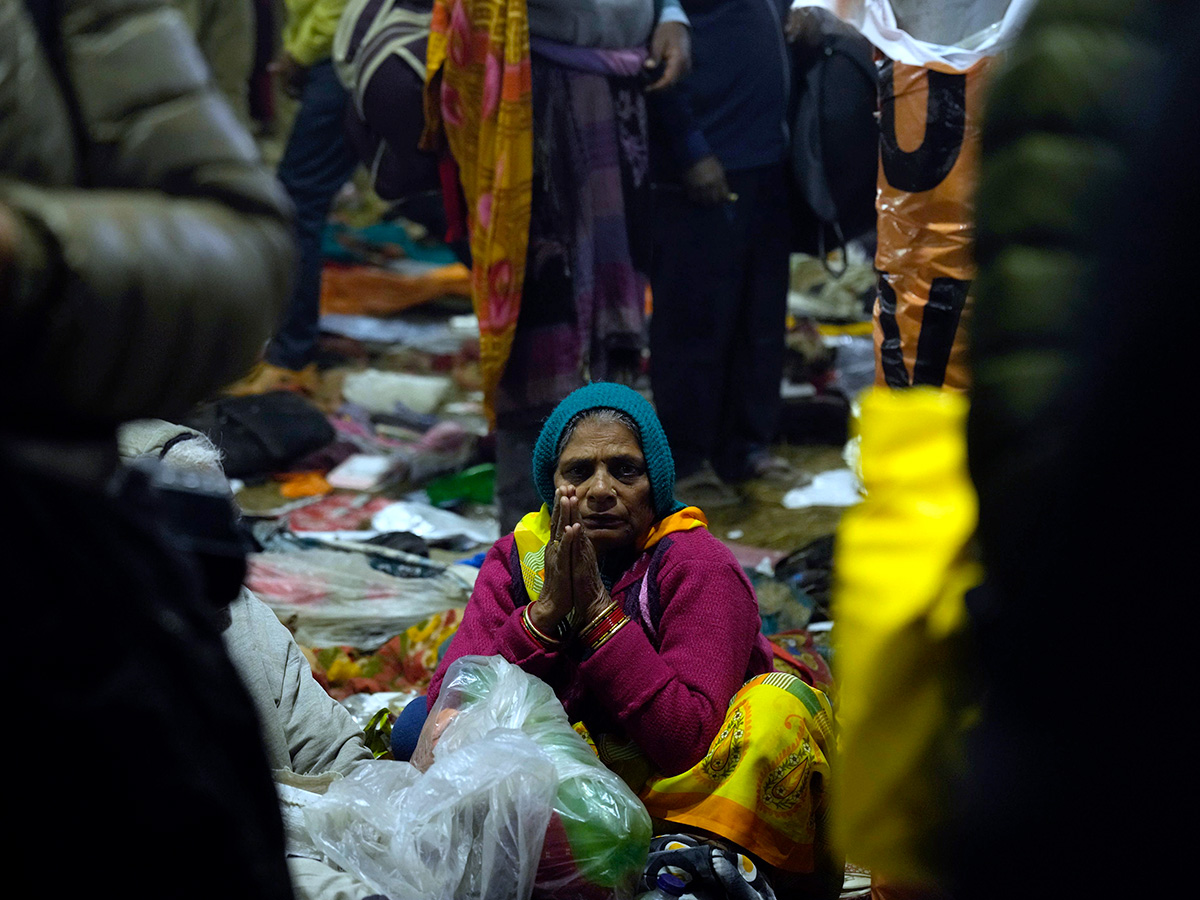 Maha_20Kumbh_20stampede_20Live_20updates_20Photos__20_2823_29.jpg 23
