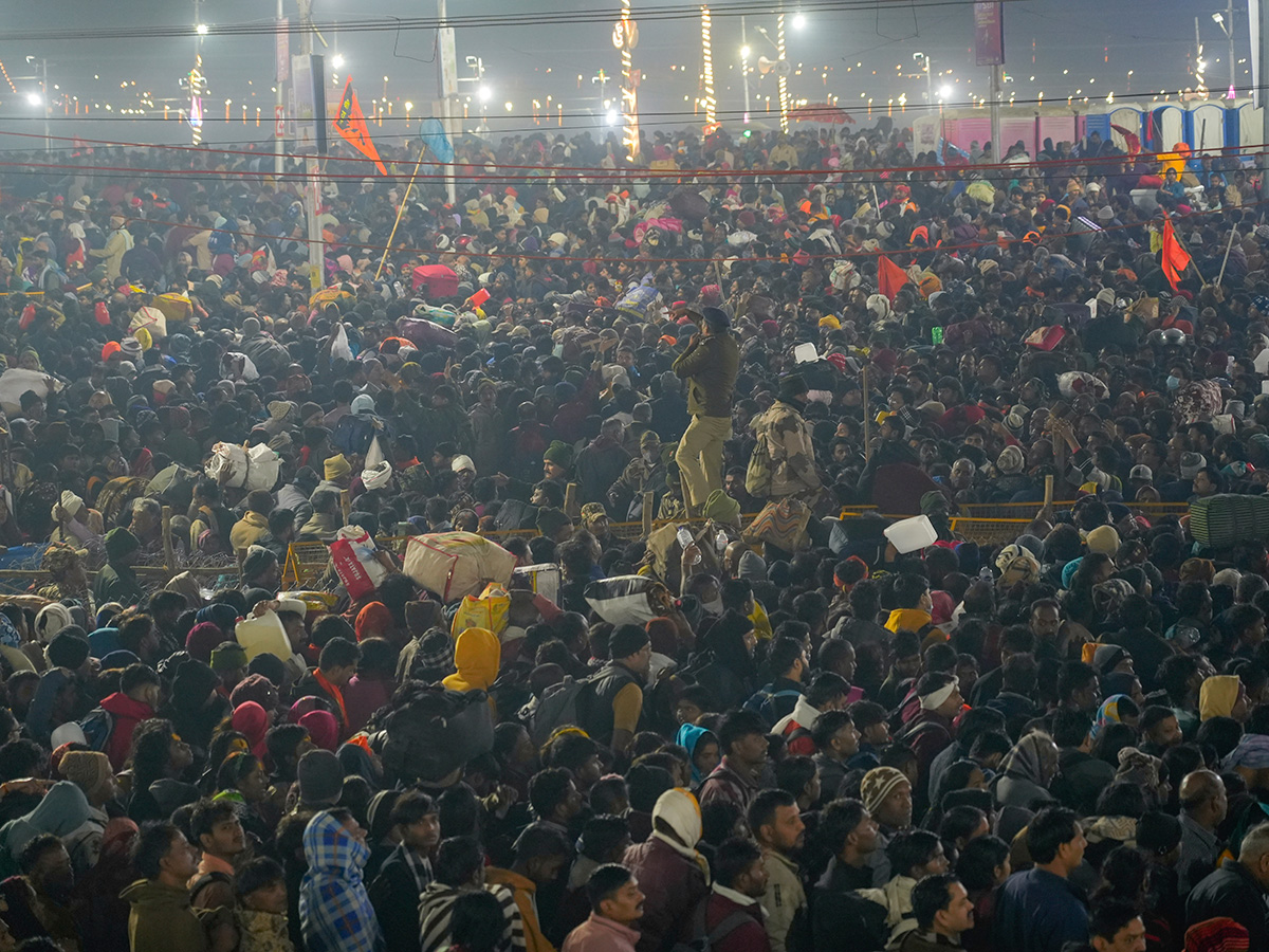 Maha_20Kumbh_20stampede_20Live_20updates_20Photos__20_2828_29.jpg 28