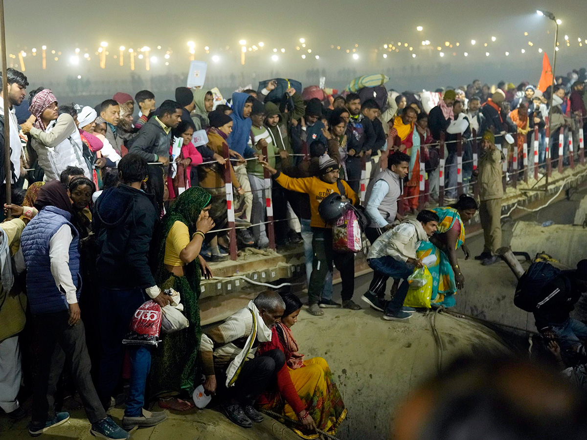 Maha_20Kumbh_20stampede_20Live_20updates_20Photos__20_284_29.jpg 4