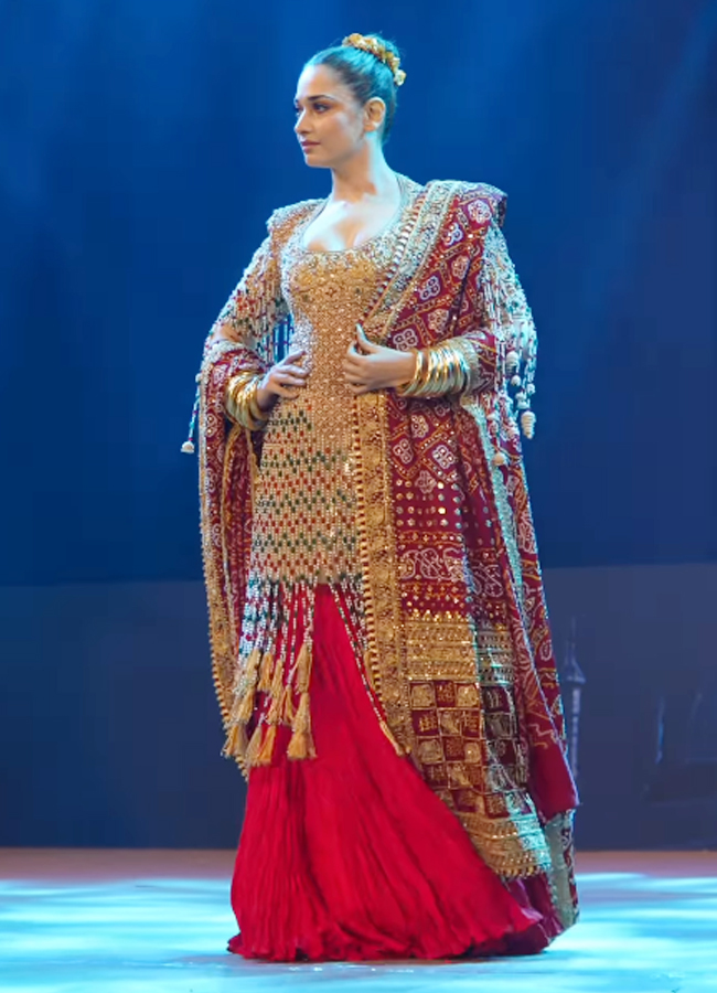 Mesmerising_20Pictures_20Of_20Kiara_20Advani_20_289_29.jpg 5