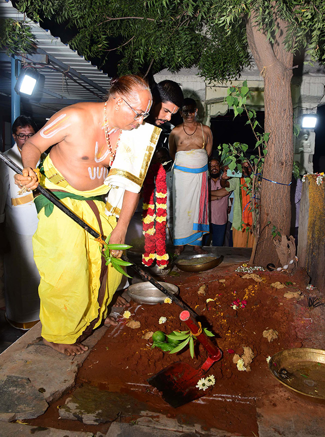 Sri_20venkateswara_20Swamy_20Brahmotsavam_20In_20Kadapa_20Photos_10.jpg 10