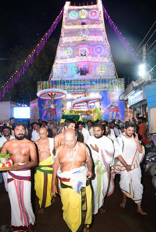 Sri_20venkateswara_20Swamy_20Brahmotsavam_20In_20Kadapa_20Photos_19.jpg 18