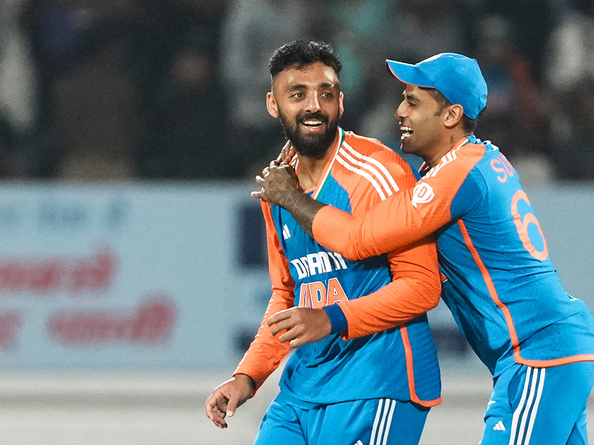 Twenty20_20cricket_20match_20between_20England_20and_20India_20in_20Rajkot_20Photos__20_2823_29.jpg 23