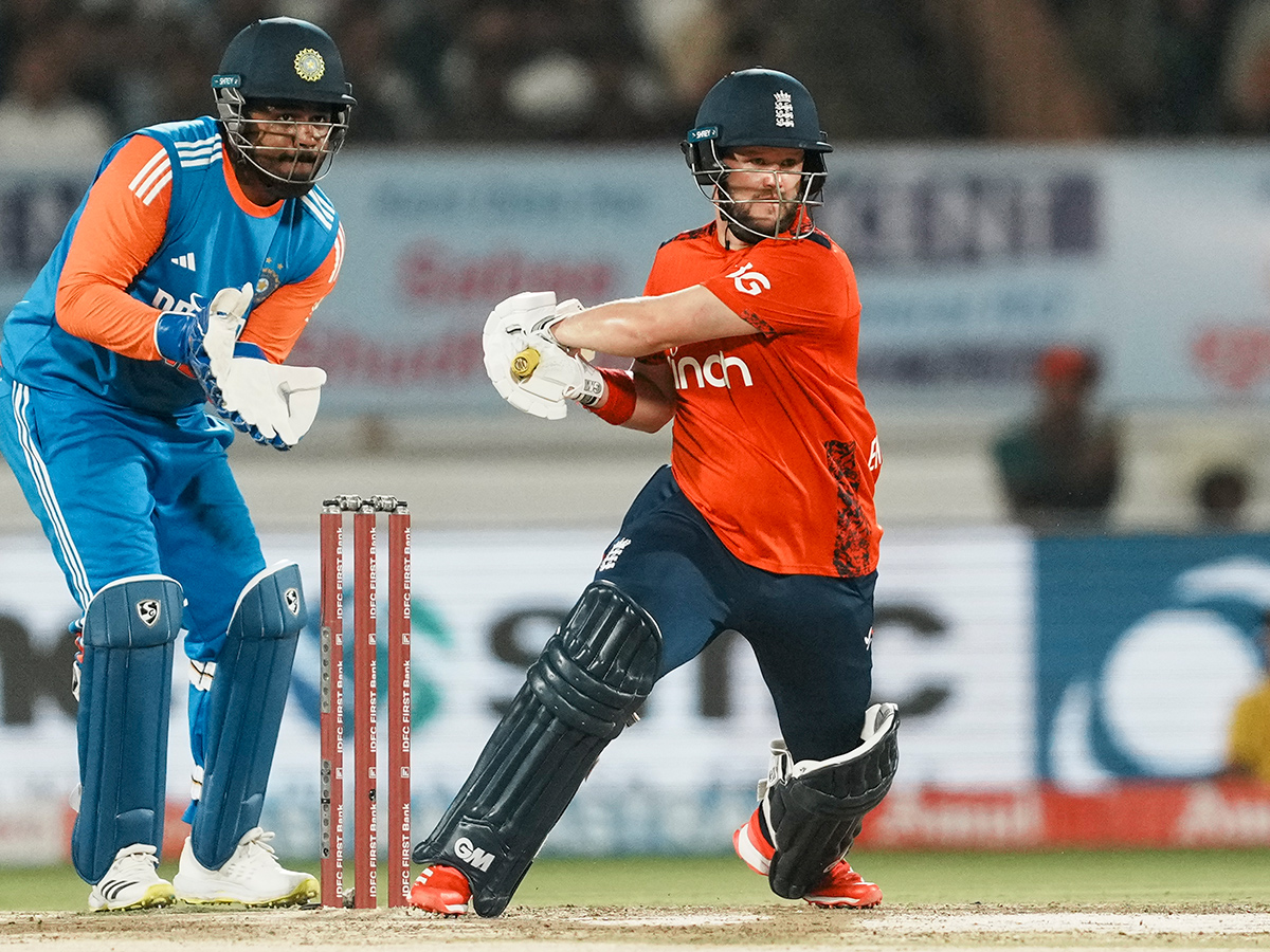 Twenty20_20cricket_20match_20between_20England_20and_20India_20in_20Rajkot_20Photos__20_2826_29.jpg 26