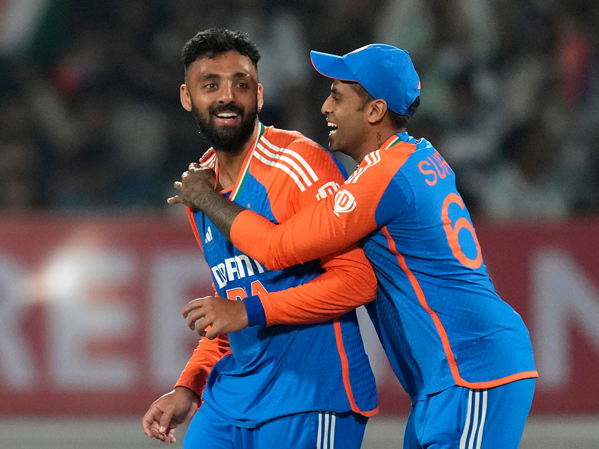 Twenty20_20cricket_20match_20between_20England_20and_20India_20in_20Rajkot_20Photos__20_2832_29.jpg 32