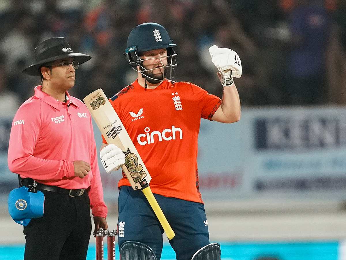 Twenty20_20cricket_20match_20between_20England_20and_20India_20in_20Rajkot_20Photos__20_2833_29.jpg 33