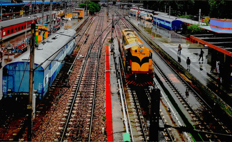 train-main.jpg