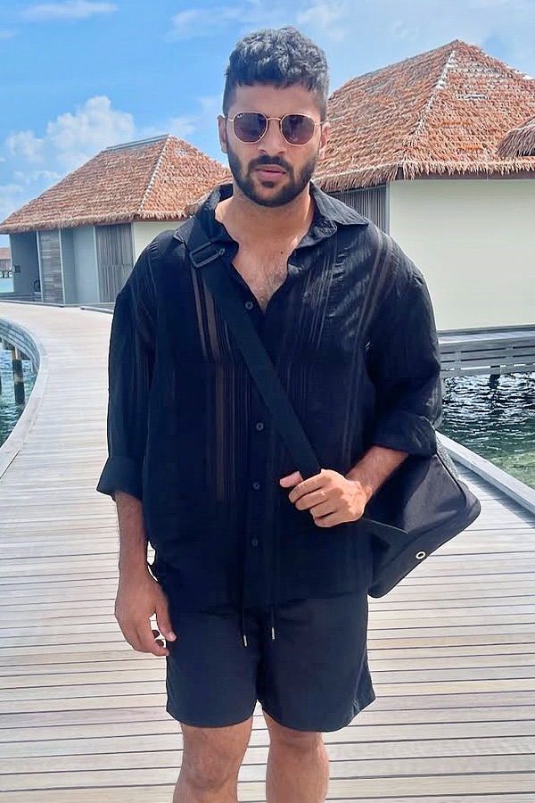 Team_20India_20Cricketer_20Shardul_20thakur_20Enjoying_20Vacation_20With_20Wife_20Photos_20_285_29.jpg 6