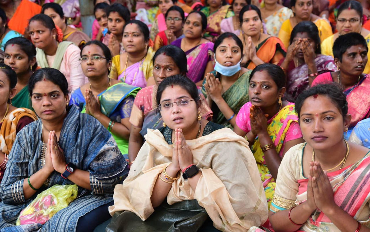 Tirumala_20Tholi_20Gadapa_20Sri_20Lakshmi_20Venkateshwara_20Swamy_20brahmotsavam_20photos_3.jpg 3