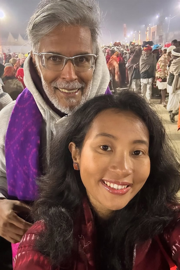 Milind_20Soman_20takes_20holy_20dip_20with_20wife_20Ankita_20Konwar_20at_20Maha_20Kumbh_20Mela_20Photos_20_2820_29.jpg 21