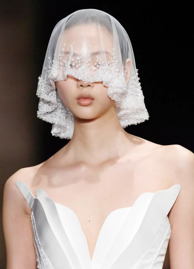 Paris_20Fashion_20Week_202025_20_286_29.jpg 3