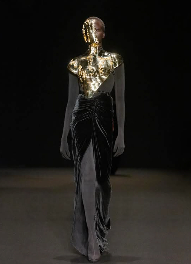 Paris_20Fashion_20Week_202025_20_288_29.jpg 7