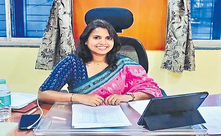 SANJITHA.jpg