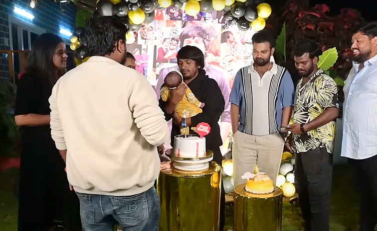 Yadamma_20Raju_20Birthday_20Celebrations_20Photos_20_285_29.jpg 6