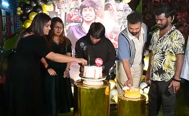 Yadamma_20Raju_20Birthday_20Celebrations_20Photos_20_287_29.jpg 8