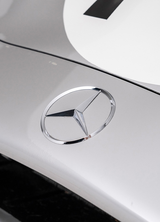 Benz_20old_20car5.jpg 6